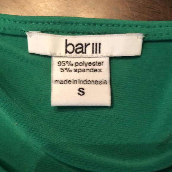 💚 Bar III Stretchy V-Neck knot sleeveless top - Picture 6 of 8